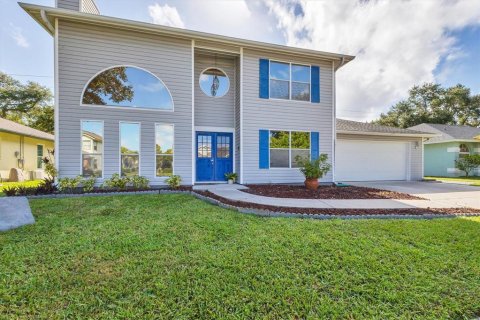 Villa ou maison à vendre à Bradenton, Floride: 4 chambres, 188.03 m2 № 1346489 - photo 1