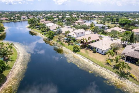 Villa ou maison à vendre à Parkland, Floride: 4 chambres, 183.67 m2 № 1208155 - photo 3