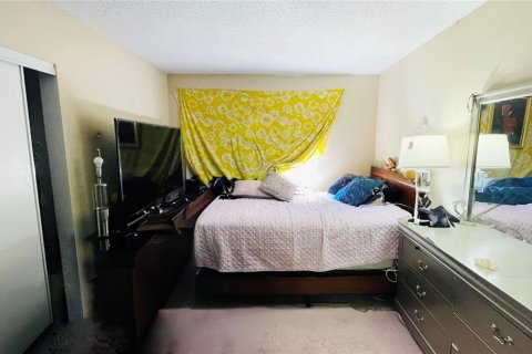 Condo in Orlando, Florida, 2 bedrooms  № 920361 - photo 7