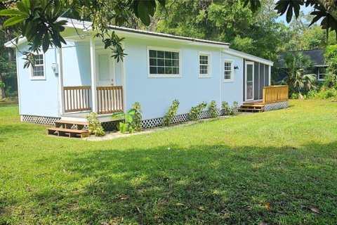 House in Homosassa, Florida 2 bedrooms, 65.22 sq.m. № 1346164 - photo 1