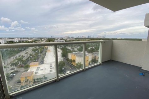 Купить кондоминиум в Норт-Майами, Флорида 2 спальни, 83.61м2, № 956022 - фото 7