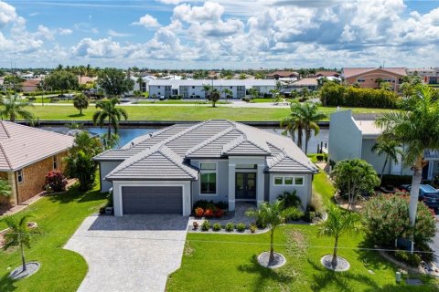 Villa ou maison à vendre à Punta Gorda, Floride: 3 chambres, 199.28 m2 № 1253760 - photo 3