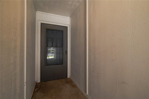 Condo in Pinellas Park, Florida, 2 bedrooms  № 1341406 - photo 6