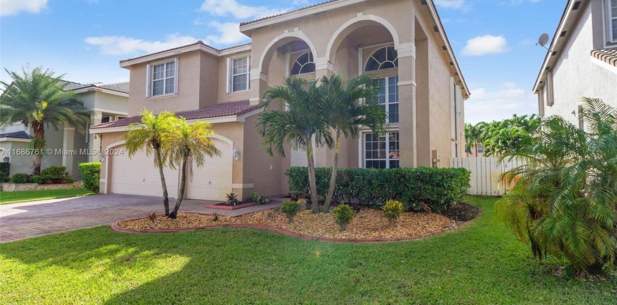 Casa en Miramar, Florida 6 dormitorios, 384.34 m2 № 1427979