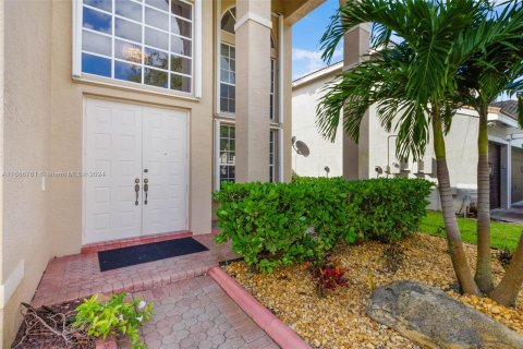 Casa en venta en Miramar, Florida, 6 dormitorios, 384.34 m2 № 1427979 - foto 8