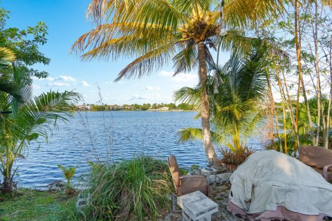 Villa ou maison à vendre à Margate, Floride: 4 chambres, 188.68 m2 № 1133147 - photo 8