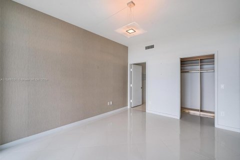 Condo in Miami, Florida, 3 bedrooms  № 1176778 - photo 26