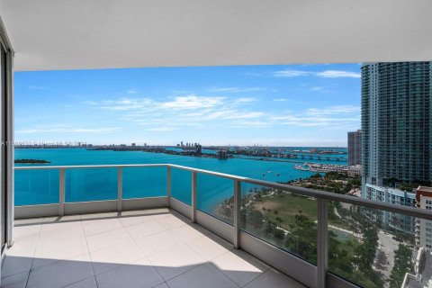 Copropriété à vendre à Miami, Floride: 3 chambres, 204.48 m2 № 1176778 - photo 2