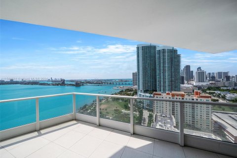 Copropriété à vendre à Miami, Floride: 3 chambres, 204.48 m2 № 1176778 - photo 3