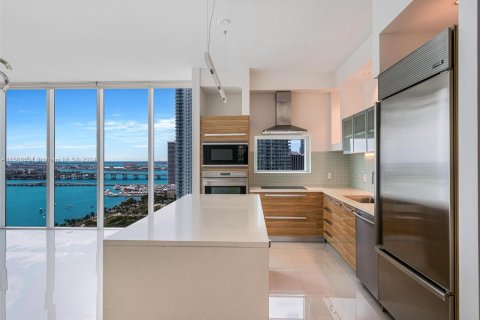 Condominio en venta en Miami, Florida, 3 dormitorios, 204.48 m2 № 1176778 - foto 11