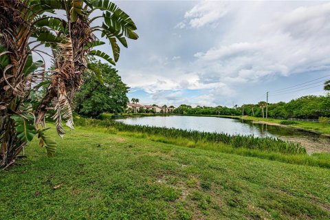 Condo in Saint Petersburg, Florida, 1 bedroom  № 1304460 - photo 4