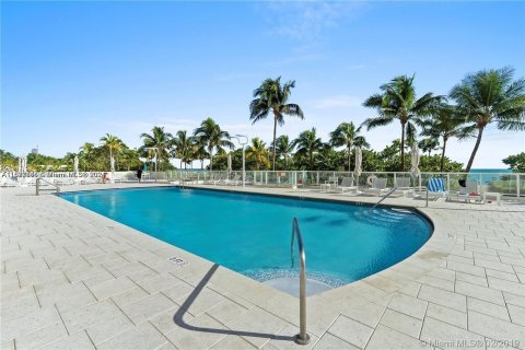 Condominio en venta en Bal Harbour, Florida, 1 dormitorio, 94.67 m2 № 1433003 - foto 5