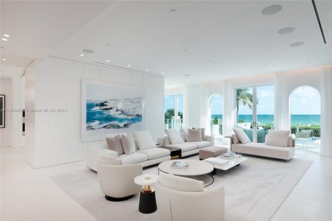 Adosado en venta en Miami Beach, Florida, 4 dormitorios, 528.15 m2 № 922186 - foto 8