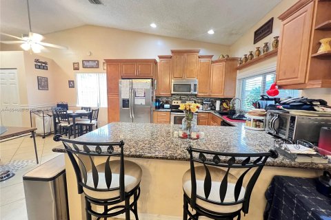 Casa en venta en Coral Springs, Florida, 4 dormitorios, 187.2 m2 № 1362773 - foto 8