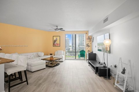 Copropriété à vendre à Hollywood, Floride: 1 chambre, 87.24 m2 № 1370400 - photo 10