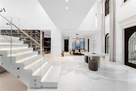 Villa ou maison à vendre à Miami Beach, Floride: 6 chambres, 660.26 m2 № 1320883 - photo 27