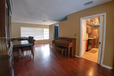 Villa ou maison à vendre à Coral Springs, Floride: 3 chambres, 167.97 m2 № 1173571 - photo 11