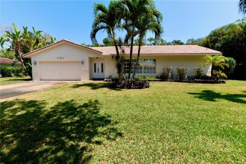 Villa ou maison à vendre à Coral Springs, Floride: 3 chambres, 167.97 m2 № 1173571 - photo 1