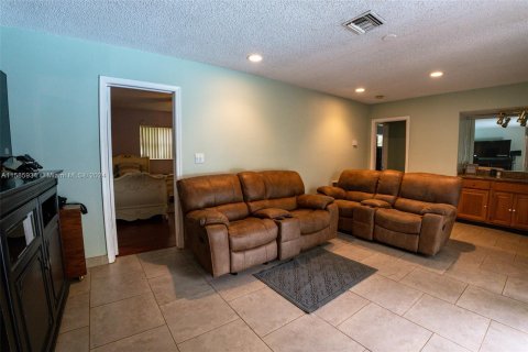 Casa en venta en Coral Springs, Florida, 3 dormitorios, 167.97 m2 № 1173571 - foto 5
