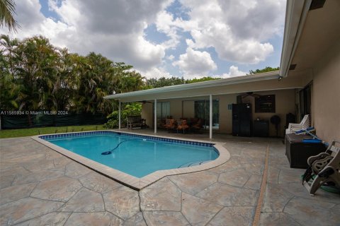 House in Coral Springs, Florida 3 bedrooms, 167.97 sq.m. № 1173571 - photo 20