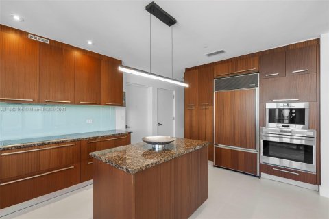 Copropriété à vendre à Sunny Isles Beach, Floride: 3 chambres, 216.18 m2 № 1378597 - photo 13