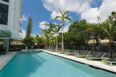 Copropriété à vendre à North Miami Beach, Floride: 2 chambres, 101.91 m2 № 1378598 - photo 3