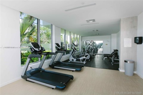 Condominio en venta en North Miami Beach, Florida, 2 dormitorios, 101.91 m2 № 1378598 - foto 6