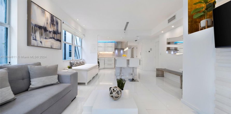 Condo in Miami Beach, Florida, 1 bedroom  № 1328262