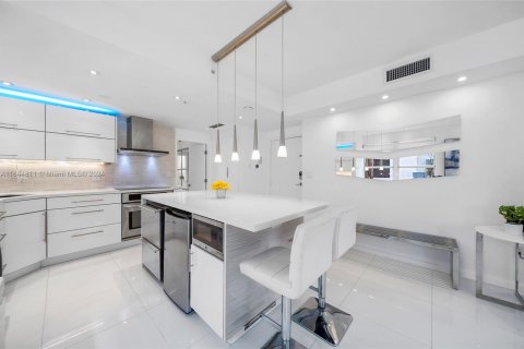 Copropriété à vendre à Miami Beach, Floride: 1 chambre, 50.17 m2 № 1328262 - photo 6