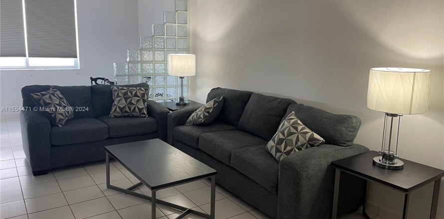 Condo à Miami Beach, Floride, 1 chambre  № 1080970