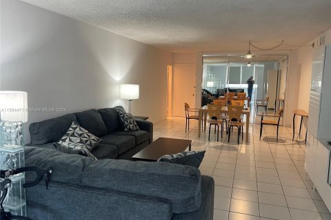 Copropriété à vendre à Miami Beach, Floride: 1 chambre, 87.14 m2 № 1080970 - photo 7