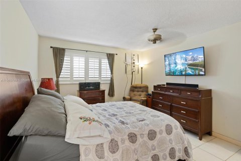 Copropriété à vendre à Deerfield Beach, Floride: 2 chambres, 83.61 m2 № 1095433 - photo 11