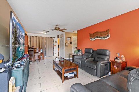 Condominio en venta en Deerfield Beach, Florida, 2 dormitorios, 83.61 m2 № 1095433 - foto 4