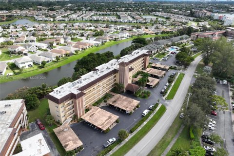 Condominio en venta en Deerfield Beach, Florida, 2 dormitorios, 83.61 m2 № 1095433 - foto 22