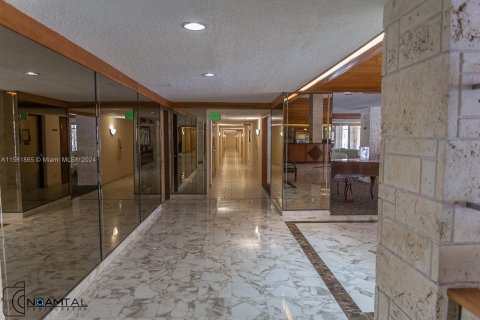 Copropriété à vendre à Sunny Isles Beach, Floride: 2 chambres, 138.24 m2 № 1161149 - photo 2