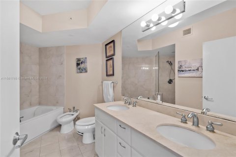 Condo in Miami Beach, Florida, 2 bedrooms  № 1161151 - photo 6