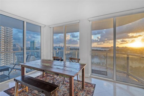 Condo in Miami Beach, Florida, 2 bedrooms  № 1161151 - photo 26