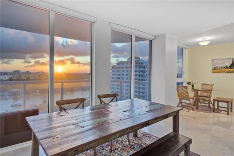 Condo in Miami Beach, Florida, 2 bedrooms  № 1161151 - photo 27