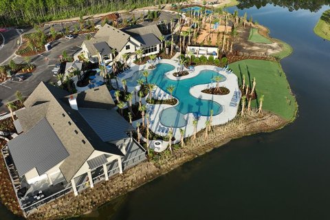 Tributary by Richmond American Homes sobre plano en Yulee, Florida № 452217 - foto 4