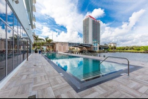 Copropriété à vendre à Hollywood, Floride: 2 chambres, 98.01 m2 № 1181487 - photo 6