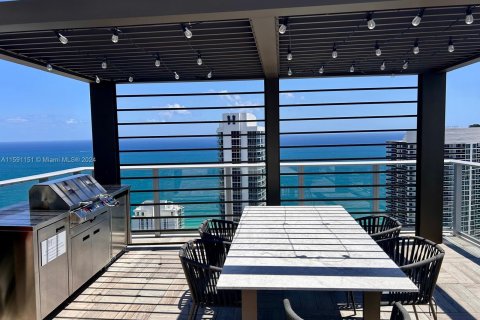 Condominio en venta en Hollywood, Florida, 2 dormitorios, 98.01 m2 № 1181487 - foto 9