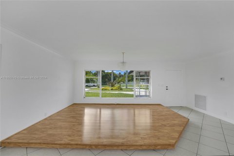 Villa ou maison à louer à Miami, Floride: 4 chambres, 177.72 m2 № 1355025 - photo 21