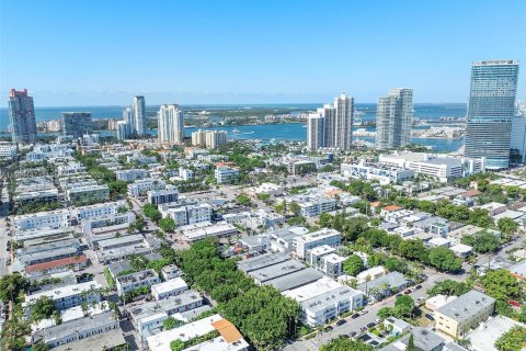 Condo in Miami Beach, Florida, 1 bedroom  № 1215360 - photo 27