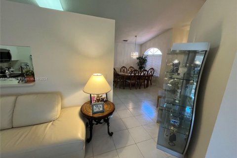 Villa ou maison à vendre à Delray Beach, Floride: 3 chambres, 145.86 m2 № 1215681 - photo 5