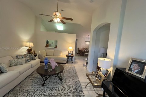 Villa ou maison à vendre à Delray Beach, Floride: 3 chambres, 145.86 m2 № 1215681 - photo 3