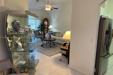 Casa en venta en Delray Beach, Florida, 3 dormitorios, 145.86 m2 № 1215681 - foto 9