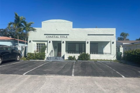 Commercial property in Oakland Park, Florida № 728117 - photo 2