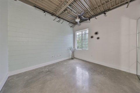 Touwnhouse à vendre à Tampa, Floride: 2 chambres, 132.66 m2 № 1288556 - photo 26