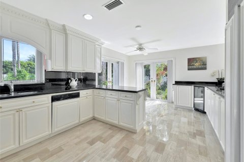 Casa en venta en Miami, Florida, 5 dormitorios, 383.04 m2 № 1431251 - foto 13