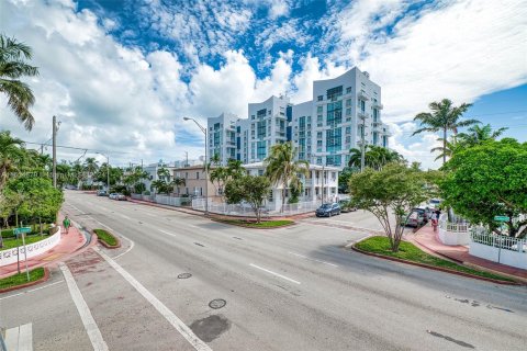 Propiedad comercial en venta en Miami Beach, Florida № 1358571 - foto 13